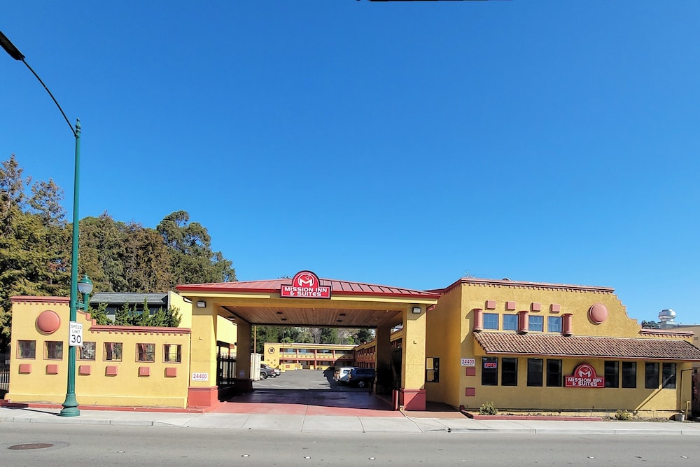 Mission Inn and Suites - photo 27