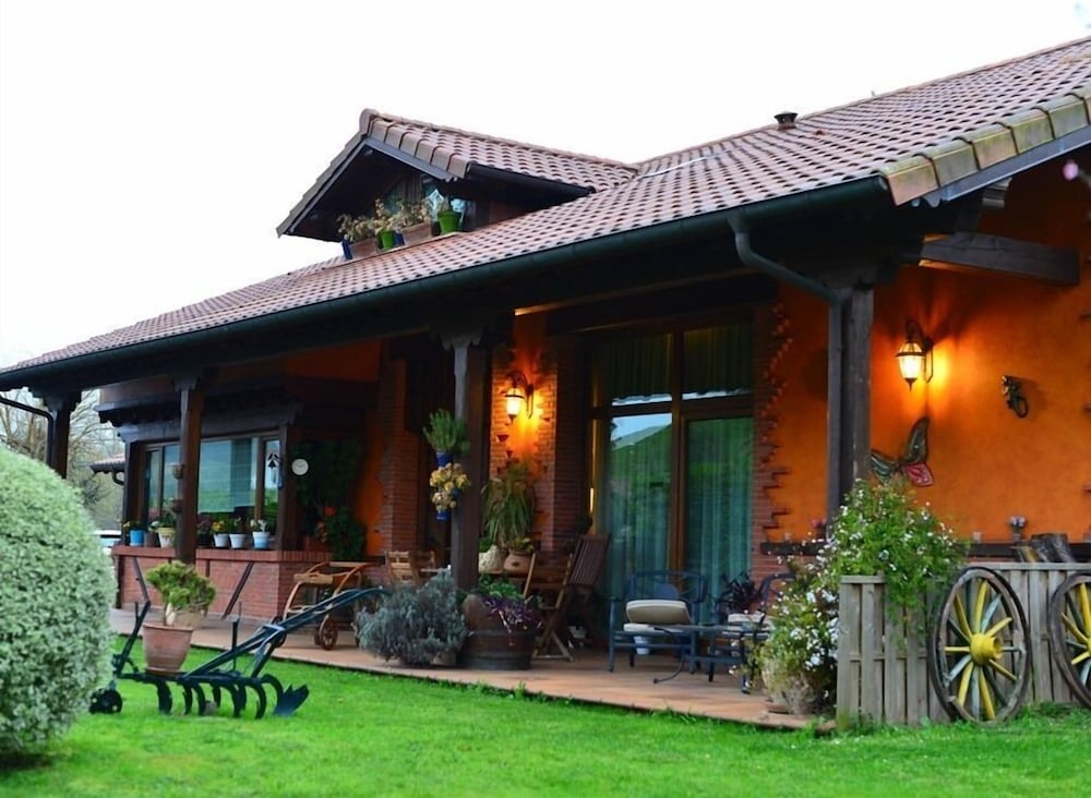 Posada Bernabales in Lierganes, Spain