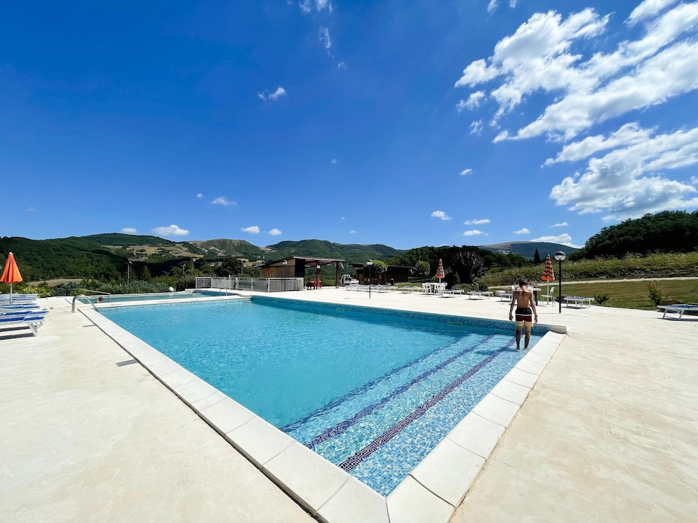 Apartment in Urbino With Pools & Veranda — 4-Star Luxury Hotel in Urbania, Italy
