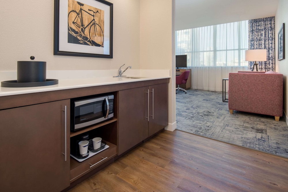 Hampton Inn & Suites Portland Pearl District - photo 23