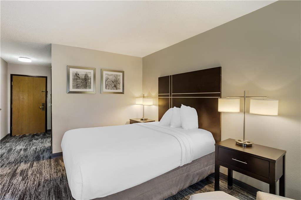Best Western Shippensburg Hotel - photo 21
