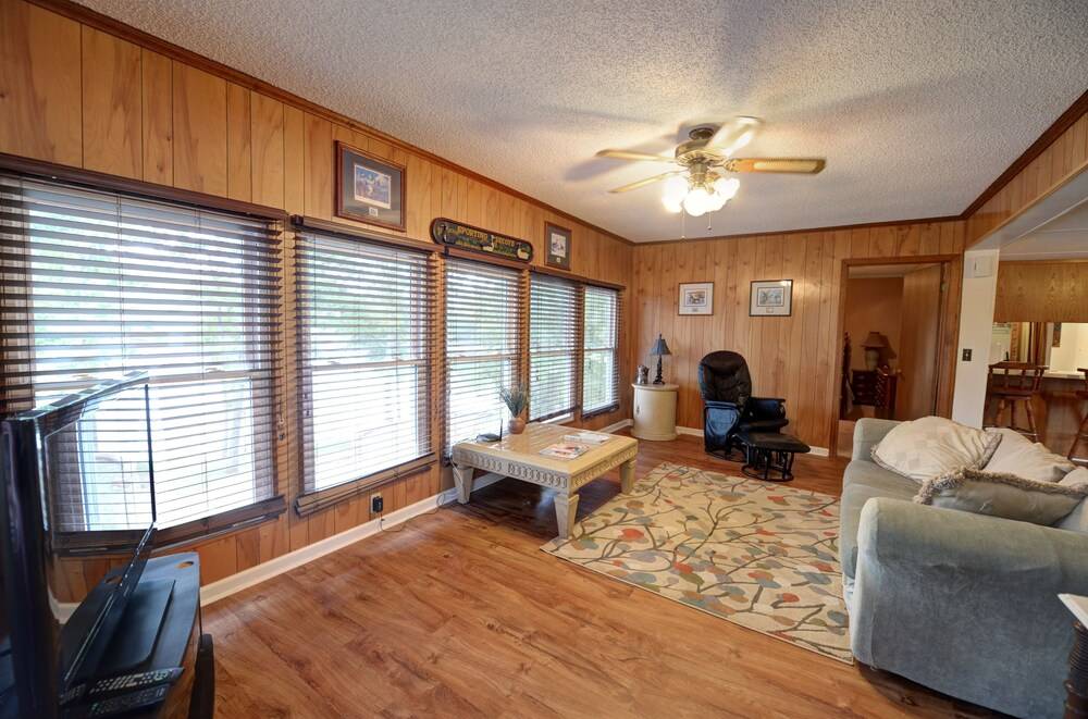 Blue Water Resort - photo 29