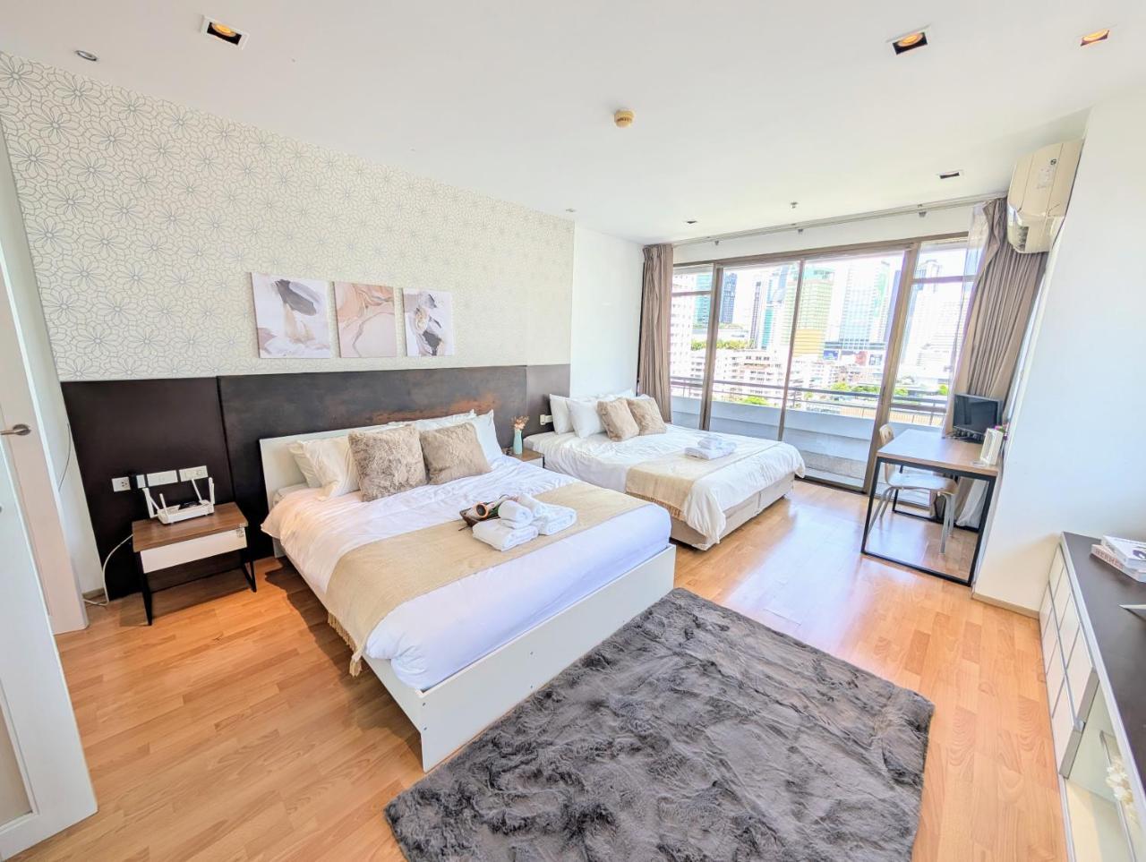Spacious and Renovated 1 Bedroom 100m to Nana BTS 55 sqm