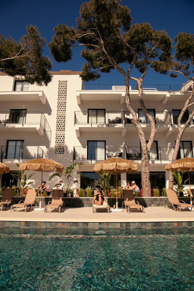 Hotel Santanyi Port in Santanyi, Spain