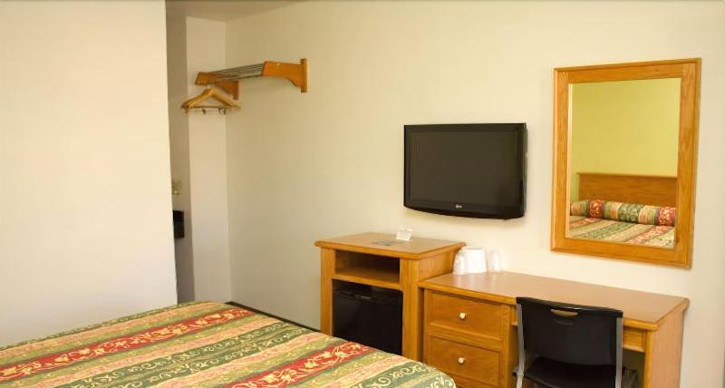 King's Rest Motel - photo 21