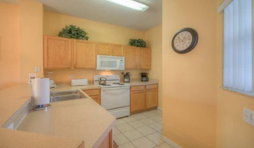 Emerald Island Resort Townhome 3 Bedroom Townhouse - photo 7