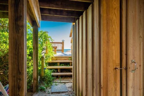 God is Nigh by Oak Island Accommodations - photo 37