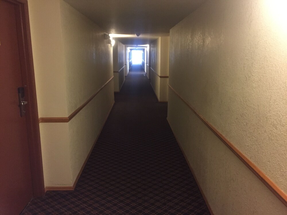 America's Best Inn Urbana Champaign - photo 17