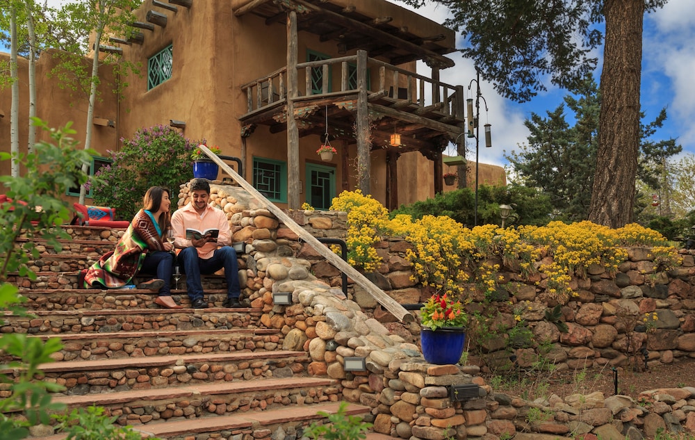 Inn Of The Turquoise Bear - photo 74