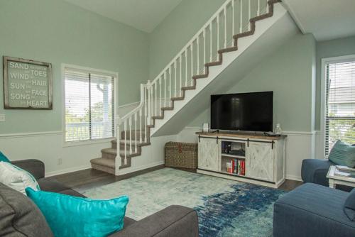 Saltwater Gospel by Oak Island Accommodations - photo 5