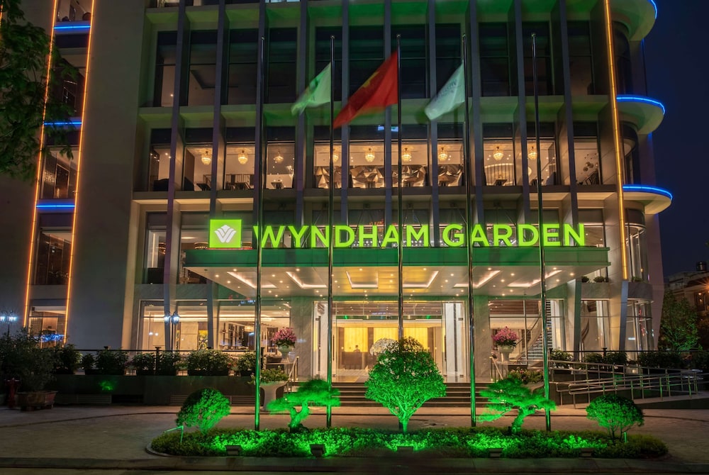 Wyndham Garden Hanoi — 4-Star Luxury Hotel in Hanoi, Vietnam