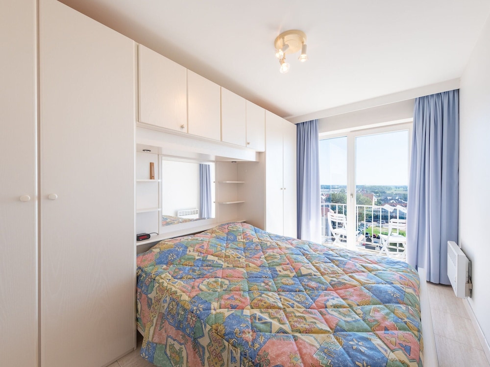 Bright Apartment With sea View — 4-Star Luxury Hotel in Middelkerke, Belgium