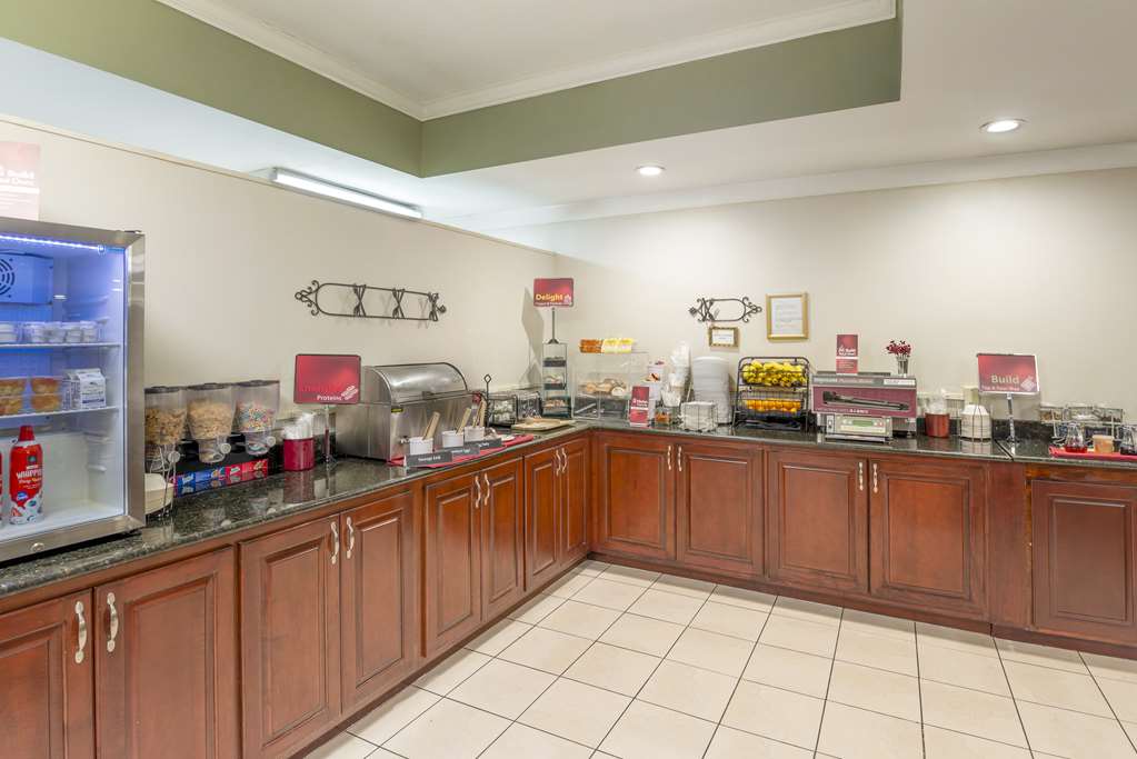 Best Western Plus Governor's Inn - photo 28