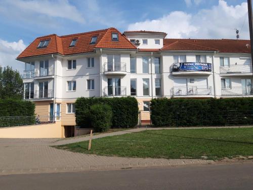 Thermal Lux apartman — 4-Star Luxury Hotel in Hajduszoboszlo, Hungary