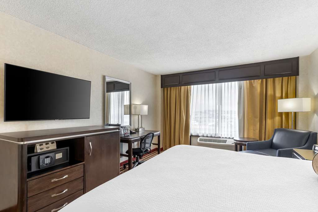 Best Western Plus Grosvenor Airport Hotel - photo 26