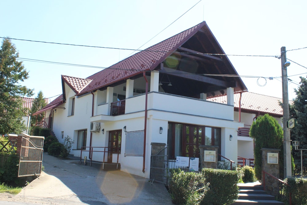 Aranyhordó Panzió Étterem és Pizzéria in Miskolc, Hungary