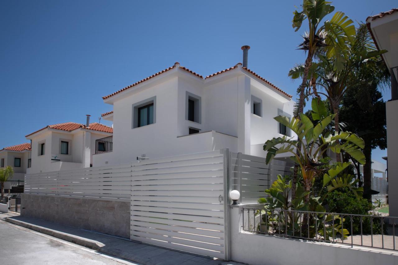 Luxury Villa Agathoula