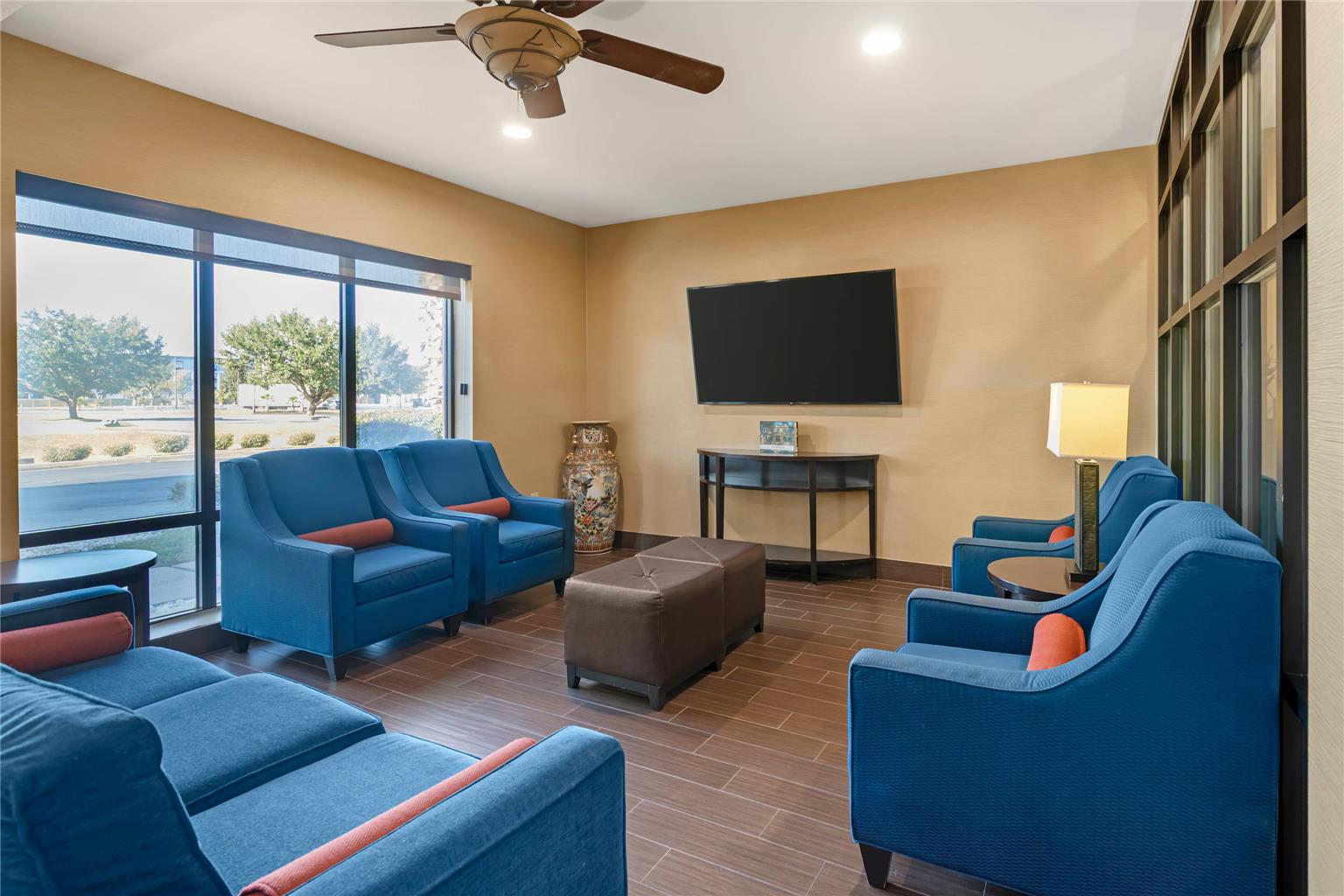 Comfort Suites Savannah Gateway I 95 - photo 11