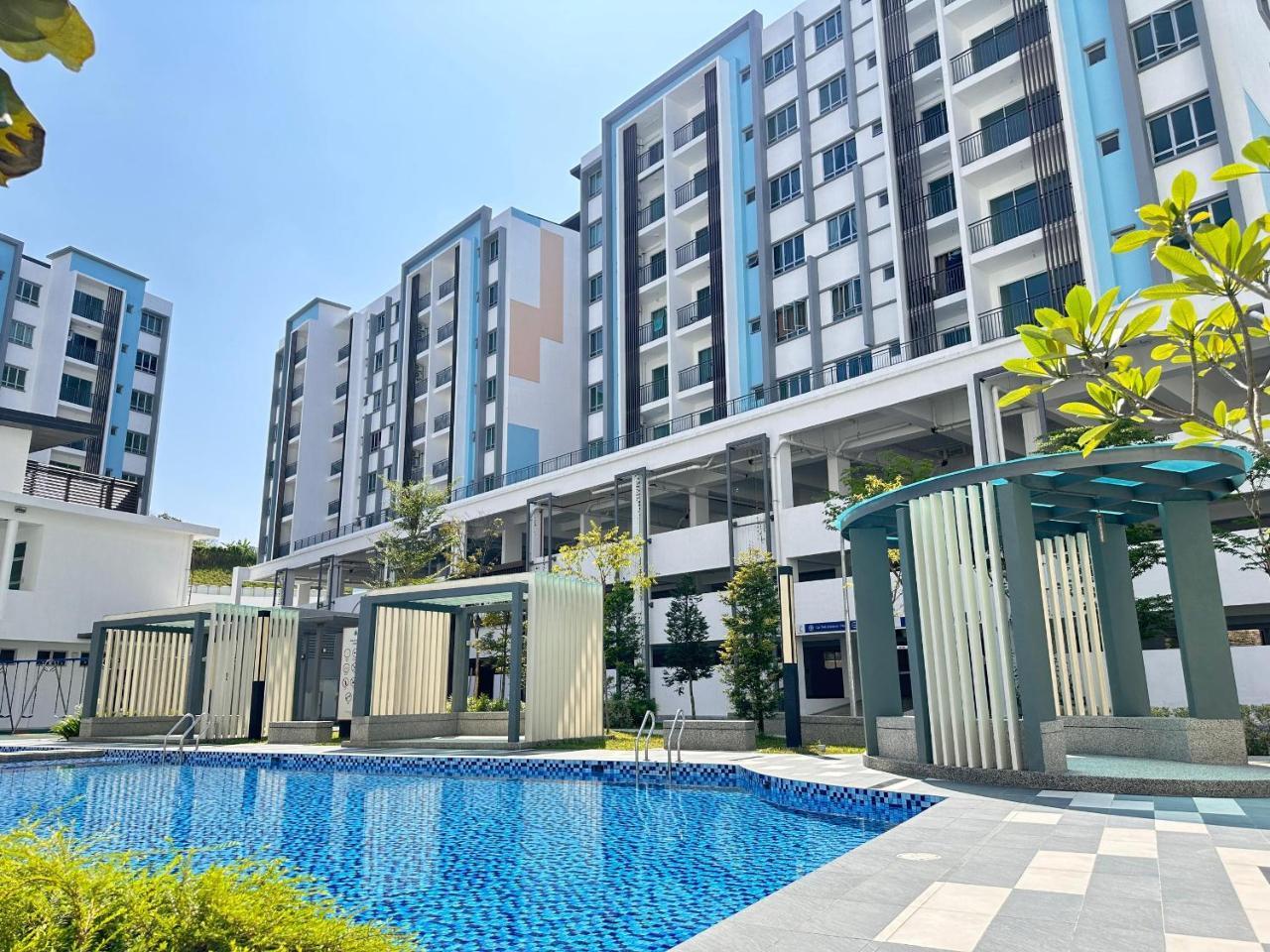 Bayu Temiang 5pax Quiet Home — 4-Star Luxury Hotel in Seremban, Malaysia