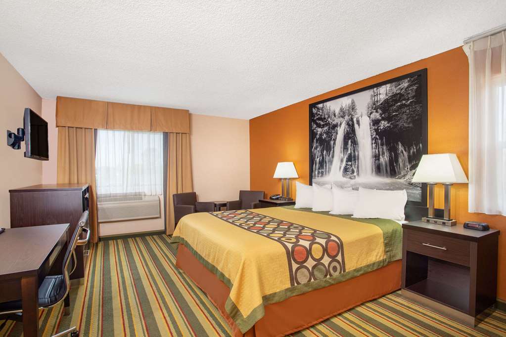 Super 8 by Wyndham Chico - photo 9
