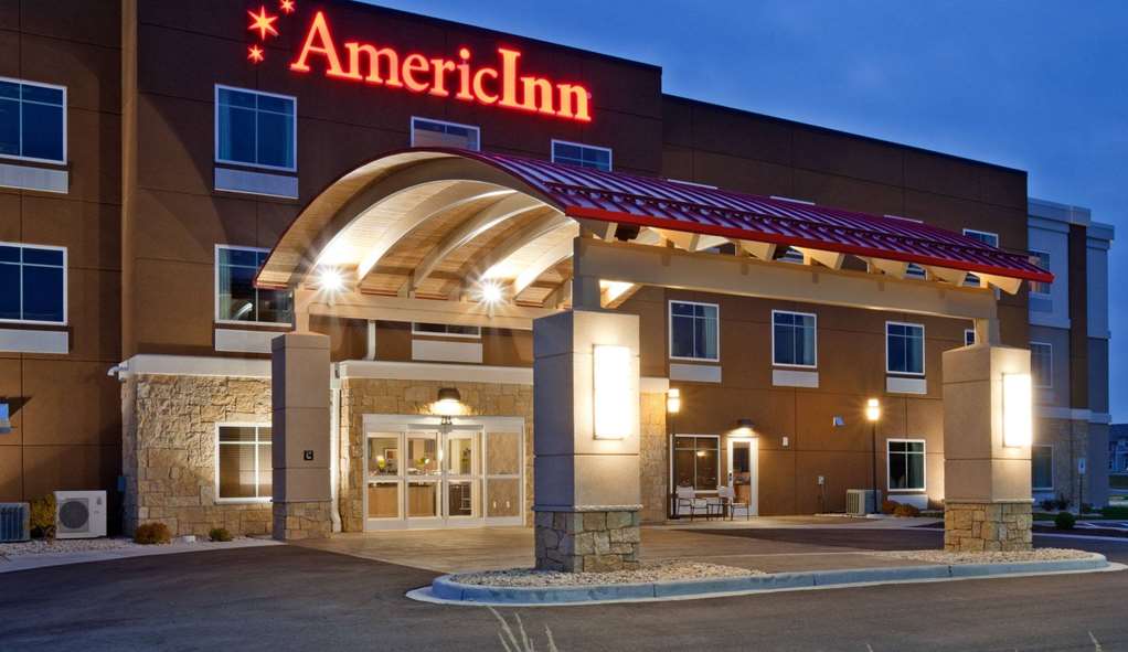 AmericInn by Wyndham Waupun - photo 2