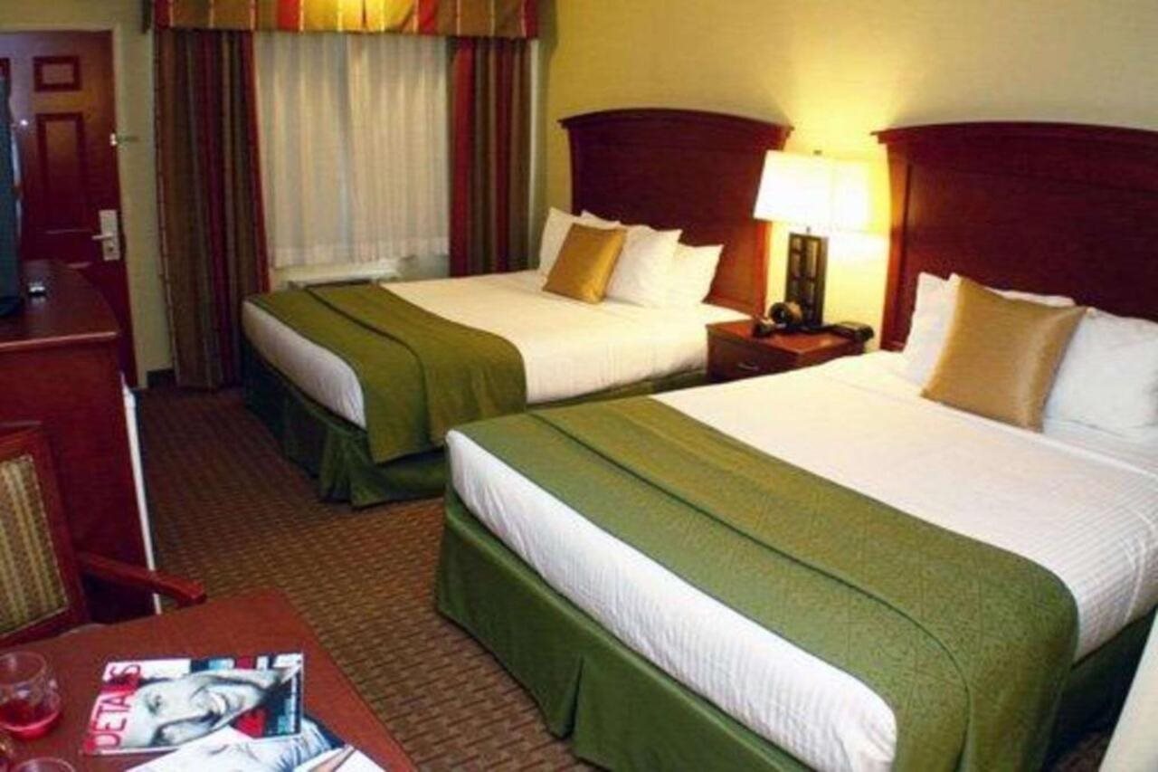 Quality Inn & Suites Santa Cruz Mountains - photo 7