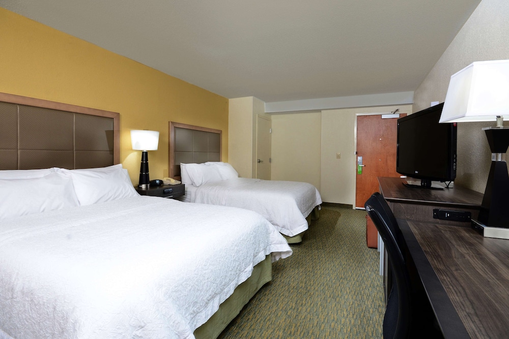 Hampton Inn Raleigh Town Of Wake Forest - photo 21