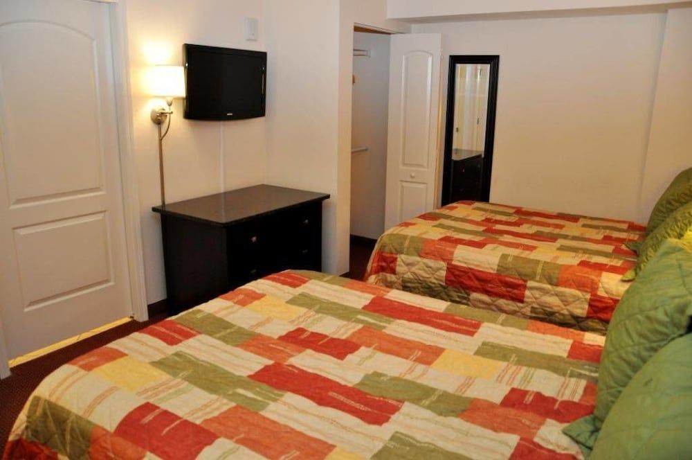 Prince Resort 1833 2 Br condo by RedAwning in North Myrtle Beach, United States