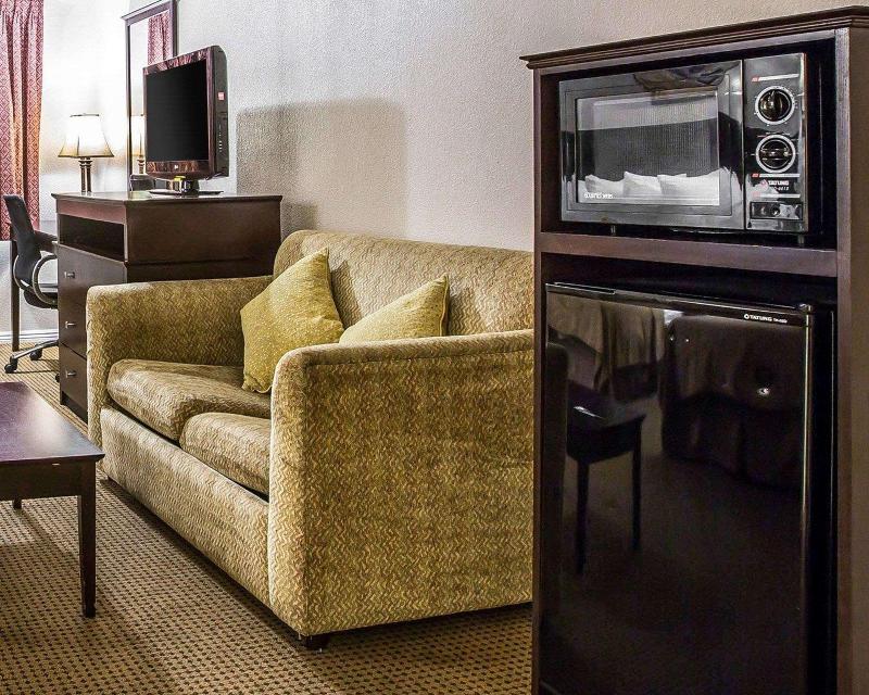 Quality Inn & Suites Thousand Oaks - photo 14