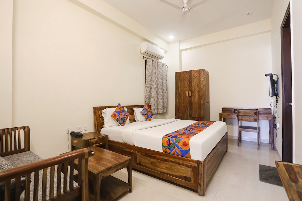 Fabhotel The Avasa - last minute hotel in Noida