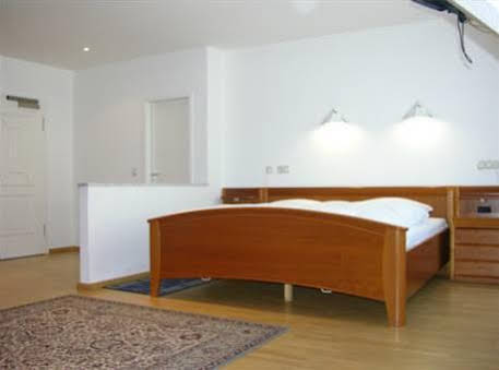 Hotel Restaurant 1000 — Koeln — photo 2