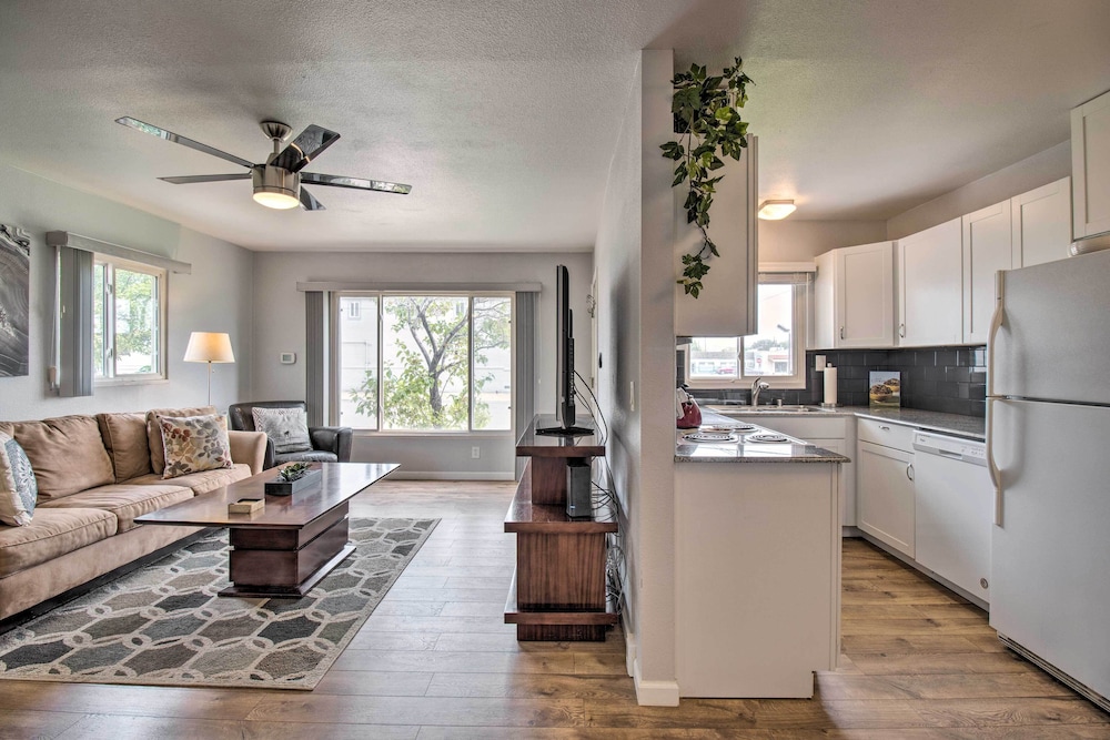 Ski Hike & Unwind: Cozy Carson City Duplex — Carson — photo 5