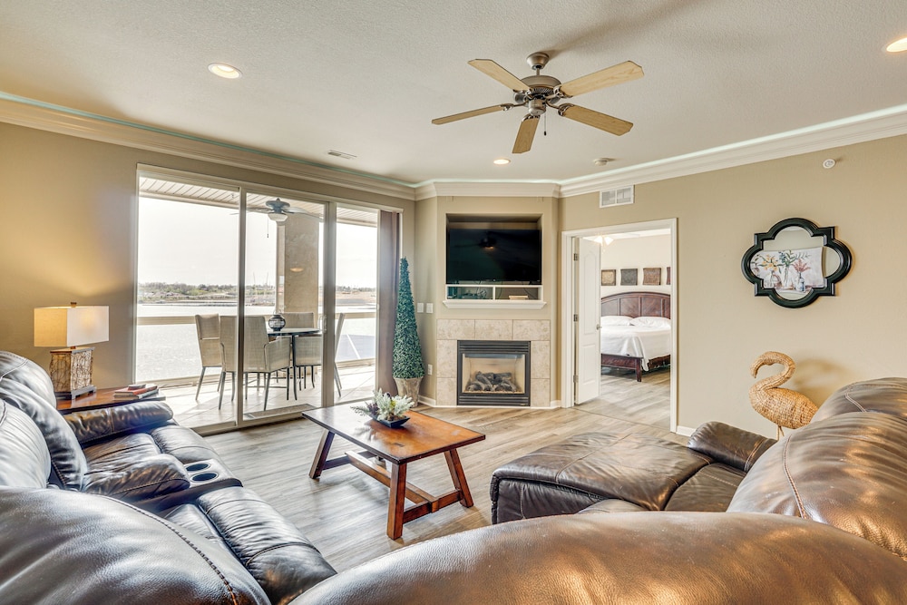 Resort Perks View Lands End Condo in Osage Beach - photo 12