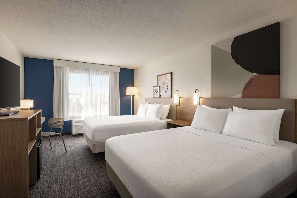 Spark by Hilton Orlando Universal Blvd - photo 11