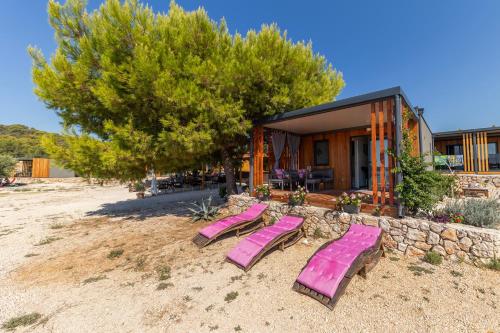 Paradisum sub sole in Tisno, Croatia