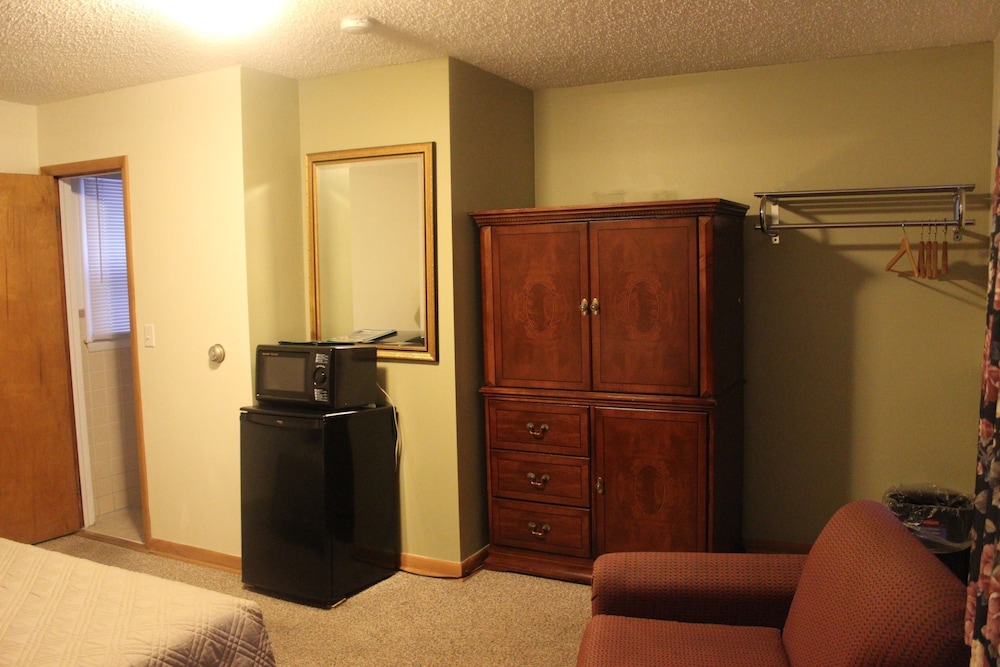 Berkshire Travel Lodge - photo 13