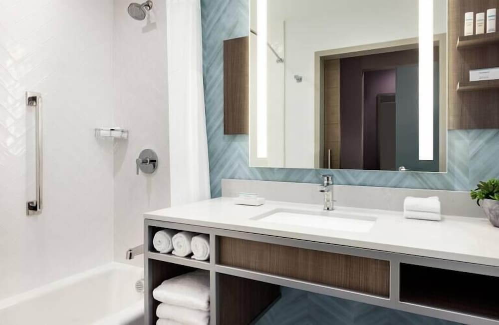 Hilton Garden Inn Austin Central - photo 30