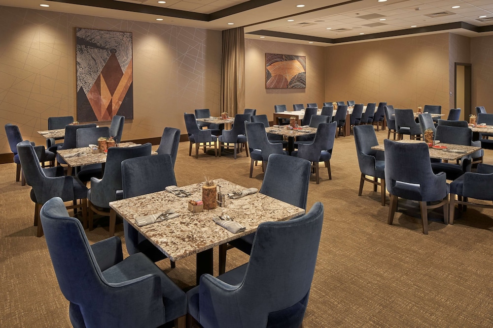 Hilton Raleigh North Hills - photo 37