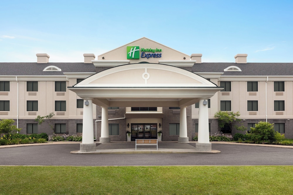 Holiday Inn Express Syracuse Airport by IHG - photo 44