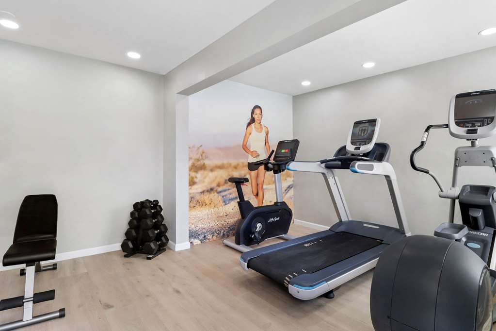 Clarion Pointe Ridgecrest near China Lake Naval Station - photo 22