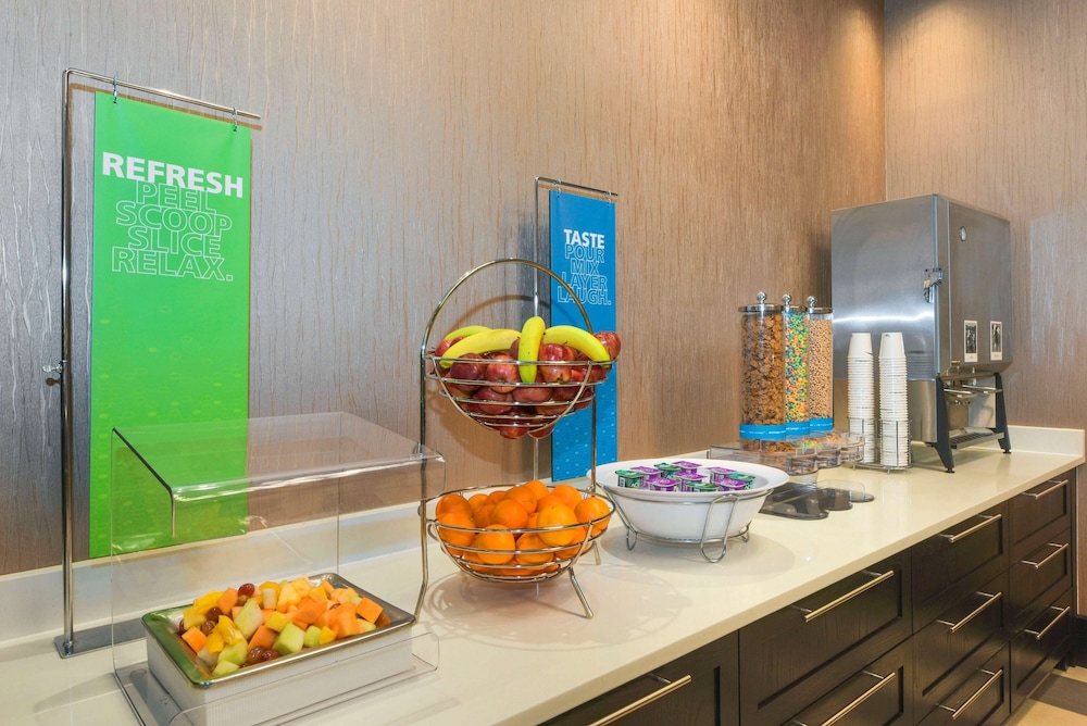 Hampton Inn Lumberton - photo 38