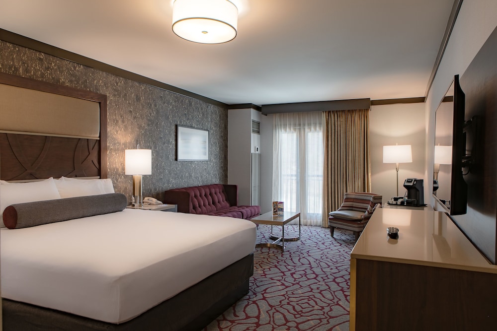 Horseshoe Black Hawk A Caesars Rewards Destination - photo 6