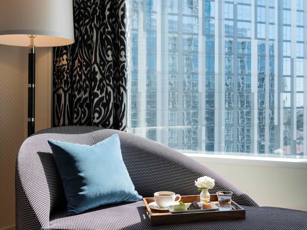 Sofitel Chicago Magnificent Mile - photo 5