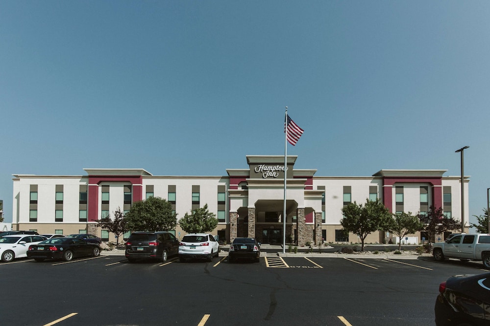 Hampton Inn Bismarck - photo 46