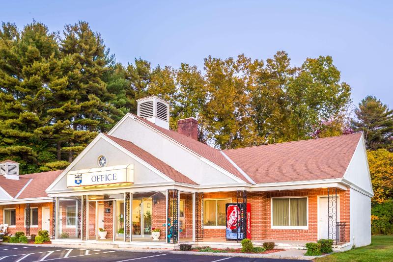 Knights Inn Lenox - photo 18