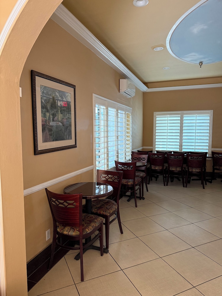 Garvey Inn — hotel in Monterey Park