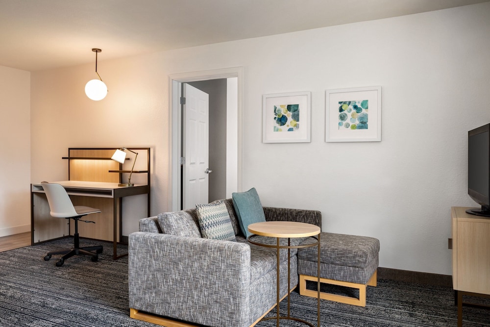 TownePlace Suites by Marriott Fort Meade National Business Park - photo 18