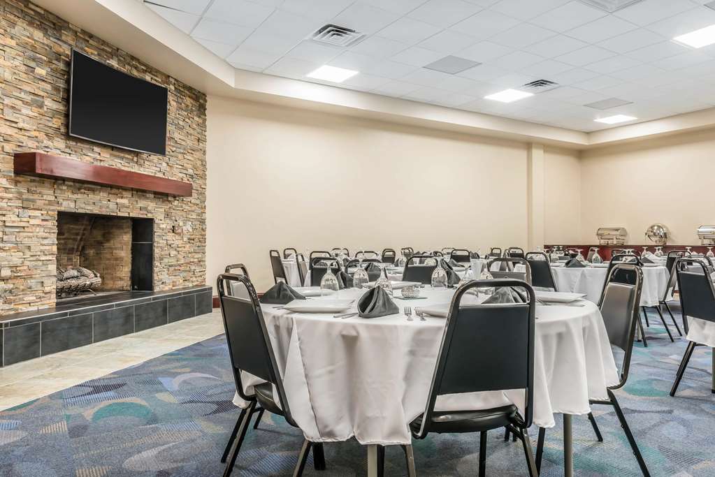 Clarion Inn Belle Vernon - photo 27
