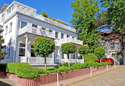 Ferienappartement mit Ostseeblick — Ostseebad Goehren — photo 2