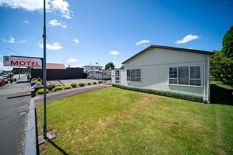 Viking Lodge Motel — 4-Star Luxury Hotel in Palmerston North, New Zealand